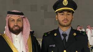 “الحارثي” يحتفي بتخرج ابنه “سلطان” من كلية الملك خالد العسكرية