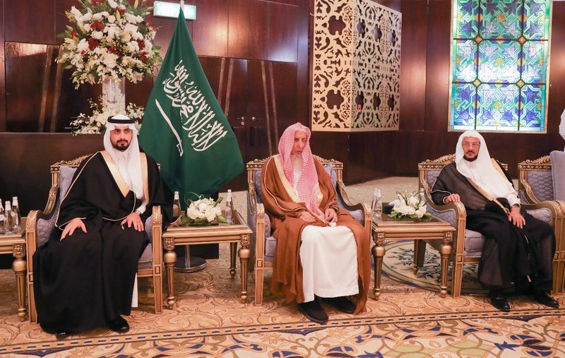 وزير الشؤون الإسلامية يحتفي بزواج كريمته بحضور أمير الرياض والمفتي