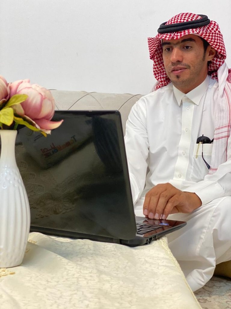 “آل دحيم” يحصل على الدكتوراه من جامعة سعود