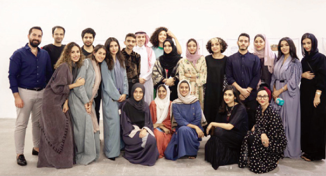 عرض أعمال 22 فنانا في مواهب سعودية